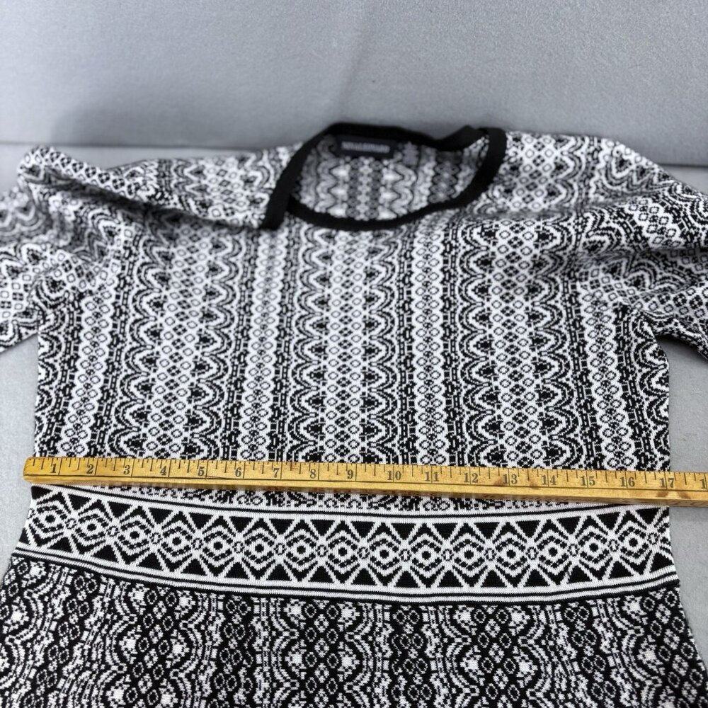 Nina Leonard Fit & Flare Knit Sweater Dress Geometric Print Black White Feminine - Picture 9 of 12